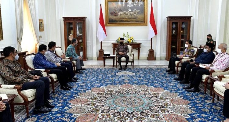 Pentingnya Sektor Jasa Keuangan untuk Hadapi Gejolak Ekonomi Global