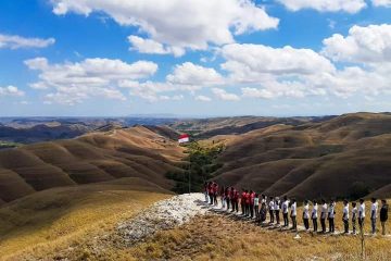 Peringatan HUT Republik Indonesia ke-77 di Bukit 1000 Sumba Timur