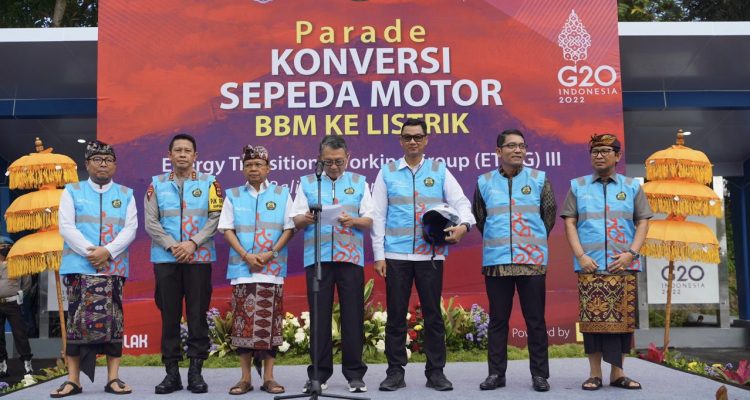 Parade Motor Listrik di Bali Digelar Kementerian ESDM dan PLN