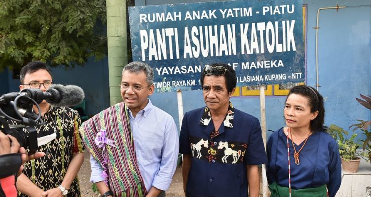 Wamenkeu Serahkan Bantuan Sosial Pada Panti Asuhan Sonaf Maneka