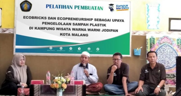 Pengolahan Sampah di Kampung warna warni Malang