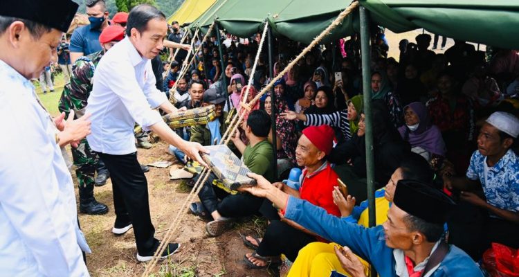 Presiden Meninjau Langsung Sejumlah Lokasi Terdampak Gempa di Cianjur