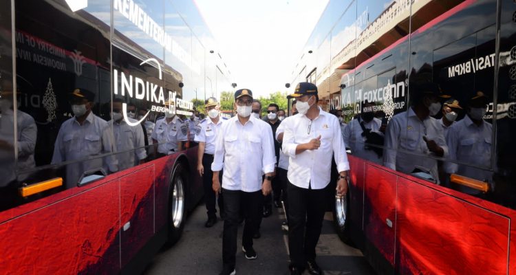 Kesiapan Bus Listrik Merah Puti