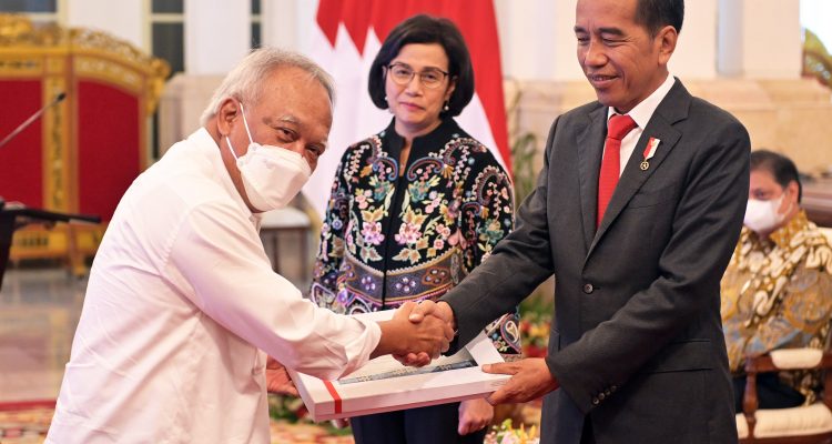 Presiden Jokowi Serahkan DIPA dan TKDD Tahun Anggaran 2023