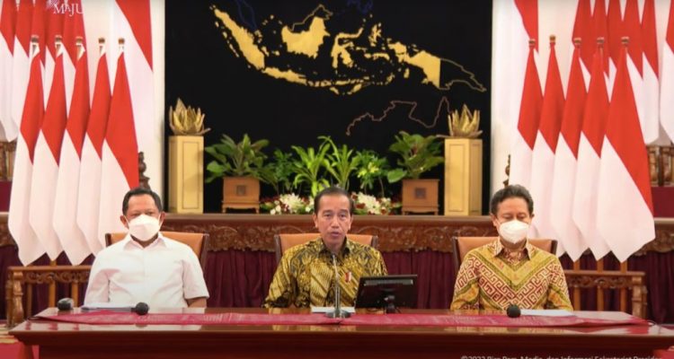 Presiden Jokowi Mengumumkan Pencabutan Kebijakan PPKM