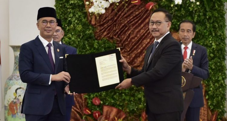 Penyerahan LoI IKN Nusantara Disaksikan Presiden Jokowi dan PM Anwar Ibrahim
