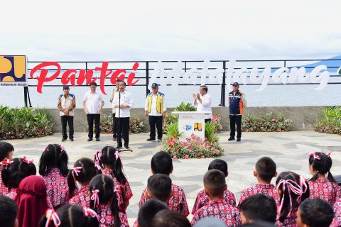 Presiden Resmikan Penataan Kawasan Pantai Malalayang dan Bunaken