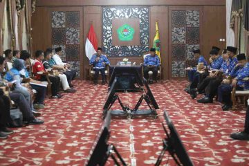 Pemerintah Kabupaten (Pemkab) Pamekasan, Madura, Jawa Timur menggelar rapat koordinasi dan sosialisasi pelebaran Jalan Masegit di Peringgitan Dalam Mandhapa Aghung Ronggosukowati