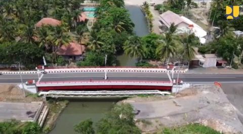 Dengan selesainya penggantian atau duplikasi Jembatan Callender Hamilton diharapkan akan semakin mendorong peningkatan perekonomian masyarakat di wilayah Banten, khususnya melalui sektor pariwisata dan industri