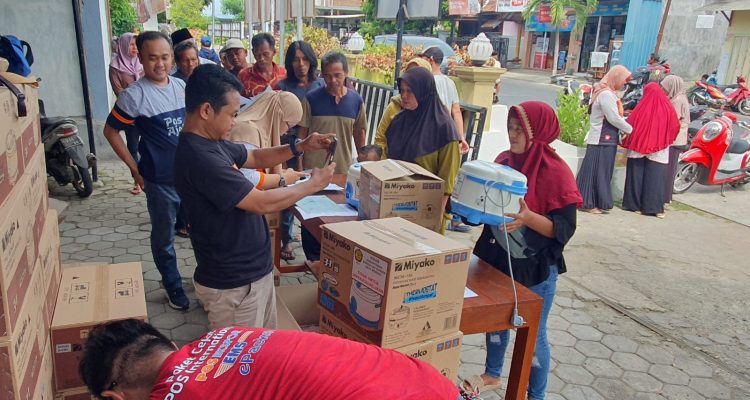Sepuluh Ribu Bansos Alat Masak Listrik di Banyuwangi