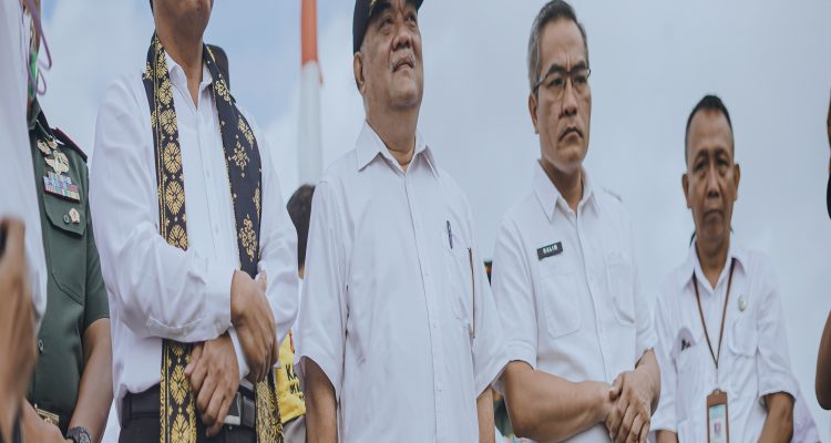 Sri Paduka mengatakan, pada komoditas padi dan jagung di tahun 2024, DIY menargetkan produksi padi pada kisaran 649.000 ton, dari luas tanah 122.000 hektar. Sementara untuk jagung, DIY menargetkan produksi sekitar 237.000 ton, dengan luas tanah sekitar 46.000 hektar.