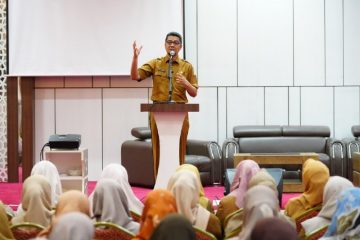 Marthunis menyampaikan bahwa tantangan dunia pendidikan saat ini tidak hanya berkaitan dengan aspek teknis atau kurikulum, melainkan juga menyangkut kepemimpinan yang adaptif dan responsif terhadap perkembangan zaman dan kebutuhan masyarakat.