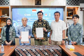 Direktur Jenderal Industri Kecil, Menengah, dan Aneka (IKMA) Kementerian Perindustrian, Reni Yanita, menyampaikan bahwa IKM komponen otomotif menghadapi tantangan berat akibat situasi ekonomi global yang kompleks. Hal ini menuntut para pelaku IKM untuk meningkatkan efisiensi dan produktivitas melalui teknologi dan digitalisasi.