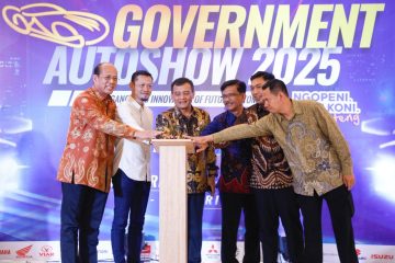 Gubernur Ahmad Luthfi menjelaskan, melalui kegiatan tersebut diharapkan mampu ikut mendongkrak Pendapatan Asli Daerah (PAD) dari sektor otomotif. Terlebih, dengan dibukanya layanan Samsat keliling, yang diharapkan mempermudah para wajib pajak untuk menunaikan pajak kendaraan bermotor di acara tersebut.