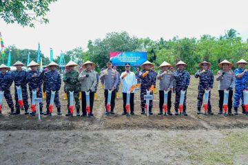 “Takalar adalah salah satu daerah penghasil rumput laut terbesar di Sulawesi Selatan. Potensinya besar dan perlu terus kita kembangkan,” kata Andi Sudirman.