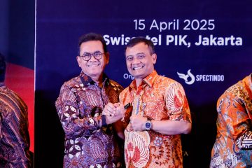 “Jawa Tengah luar biasa. Potensinyaya di bidang pariwisata, tapi juga sektor-sektor lain yang sangat menjanjikan. Saya percaya Gubernur Ahmad Luthfi dan seluruh jajarannya telah menyiapkan ekosistem investasi yang matang,” ujar Mendag Budi di hadapan lebih dari 100 investor dari Malaysia, China, Hongkong, Singapura, hingga tuan rumah Indonesia.