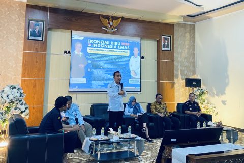 “Sekarang ekspor ikan sudah lebih mudah. Kami juga memperkuat koordinasi dengan kementerian dan lembaga lain serta BUMN agar pelaku usaha semakin semangat melakukan ekspor,” ujar Kepala Badan Mutu KKP, Ishartini, Rabu (23/4), di Jakarta.