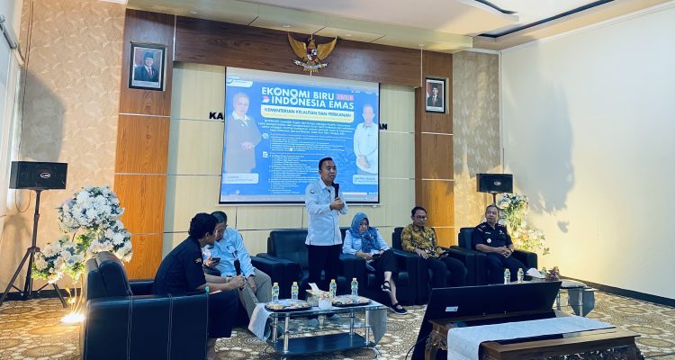 “Sekarang ekspor ikan sudah lebih mudah. Kami juga memperkuat koordinasi dengan kementerian dan lembaga lain serta BUMN agar pelaku usaha semakin semangat melakukan ekspor,” ujar Kepala Badan Mutu KKP, Ishartini, Rabu (23/4), di Jakarta.