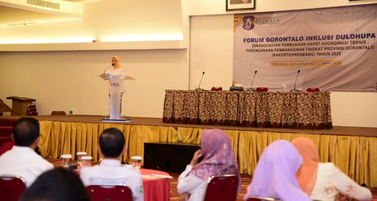 Wagub juga menegaskan pentingnya koordinasi yang kuat antar pemerintah daerah untuk mencegah tumpang tindih program serta memastikan efisiensi penggunaan anggaran. Ia menyoroti peran penting Bapppeda dalam menyelaraskan seluruh program di tingkat daerah.