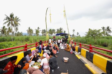 Langkah ambisius ini bukan sekadar pembangunan fisik, melainkan bagian dari strategi jangka panjang untuk membuka akses dan meretas ketimpangan antar wilayah.