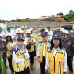 “Dengan selesainya pembangunan TPST 1, kita berharap pengelolaan sampah di kawasan IKN bisa dilakukan secara modern, efisien, dan ramah lingkungan, sebagai bagian dari upaya menghadirkan kota masa depan yang hijau dan berkelanjutan,” ujar Wamen Diana dalam kunjungannya ke lokasi proyek.