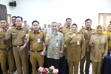 Beliau melanjutkan, Pemerintah Kabupaten Tangerang berkomitmen mendorong peningkatan daya saing industri melalui penguatan kompetensi sumber daya manusia (SDM) di sektor industri. Untuk itu, ia memberikan apresiasi kepada Dinas Perindustrian dan Perdagangan (Disperindag) Kabupaten Tangerang beserta seluruh jajarannya yang telah menyelenggarakan pelatihan tersebut.