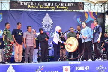 Sebanyak 37 pelaku Usaha Mikro, Kecil, dan Menengah (UMKM) dari berbagai sektor turut ambil bagian dalam bazaar ini. Mereka menampilkan aneka produk unggulan lokal yang menjadi kebanggaan masyarakat Salatiga. Di sisi lain, panggung seni budaya menyuguhkan pertunjukan menarik seperti Keroncong Senandung Empat Salatiga, Reog Krido Mudo Tamtomo, Drumblek Amekura, dan berbagai kesenian khas daerah lainnya, yang berhasil memikat perhatian pengunjung sekaligus menghidupkan semangat pelestarian budaya.