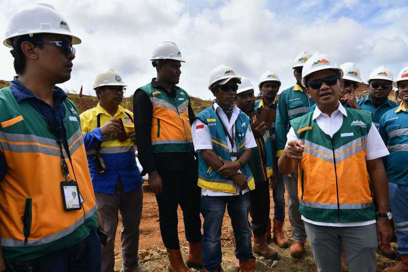 Pemerintah Tegaskan: Status 13 Izin Tambang Tetap Berlaku di Kawasan Hutan