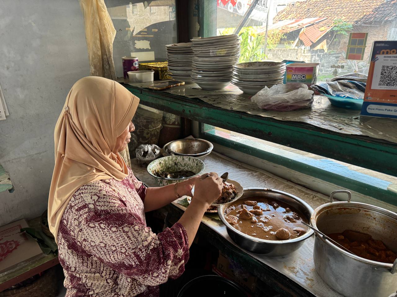 Menikmati Kuliner Gudeg Pagi Ibu Dewi di Kabupaten Sleman, Yogyakarta