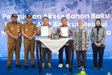 para pelaku IKM untuk terus berinovasi dan menyesuaikan diri dengan perkembangan industri otomotif, khususnya peralihan ke kendaraan listrik. Ia berharap IKM bisa mengadopsi cara kerja industri modern, termasuk produksi massal yang efisien, menjaga kualitas, biaya, dan pengiriman.
