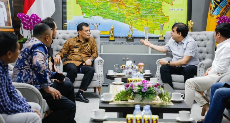 Perwakilan investor Dubai, Talal Ourfali, menjelaskan bahwa pihaknya melihat potensi besar pada industri pupuk Indonesia, khususnya urea, yang permintaannya terus meningkat. Karena itulah, investor dari Dubai menyatakan kesiapan untuk memulai pembangunan pabrik dalam waktu dekat.