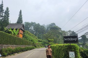 Suasana sejuk dan asri di salah satu dataran tinggi di Desa Ciburial, Kecamatan Cimenyan, Kabupaten Bandung, Provinsi Jawa Barat, foto Rabu 3 Desember 2025.