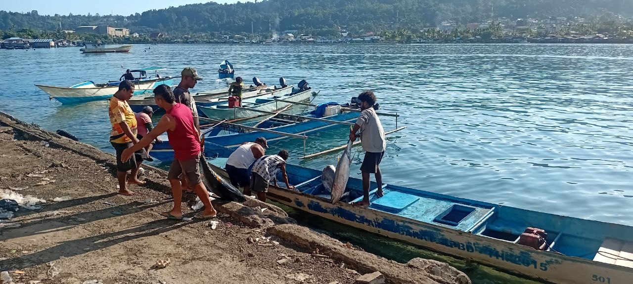 Pasar Ikan Sanggeng