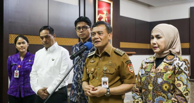 Proyek Pengolahan Sampah Menjadi Energi Listrik (PSEL) wilayah aglomerasi Semarang Raya ditargetkan mulai memasuki tahap pembangunan pada Desember 2026. Proyek ini akan dipusatkan di TPA Jatibarang, Kota Semarang, dengan kapasitas pengolahan sekitar 1.000 ton sampah baru per hari yang berasal dari Kota Semarang dan Kabupaten Kendal.